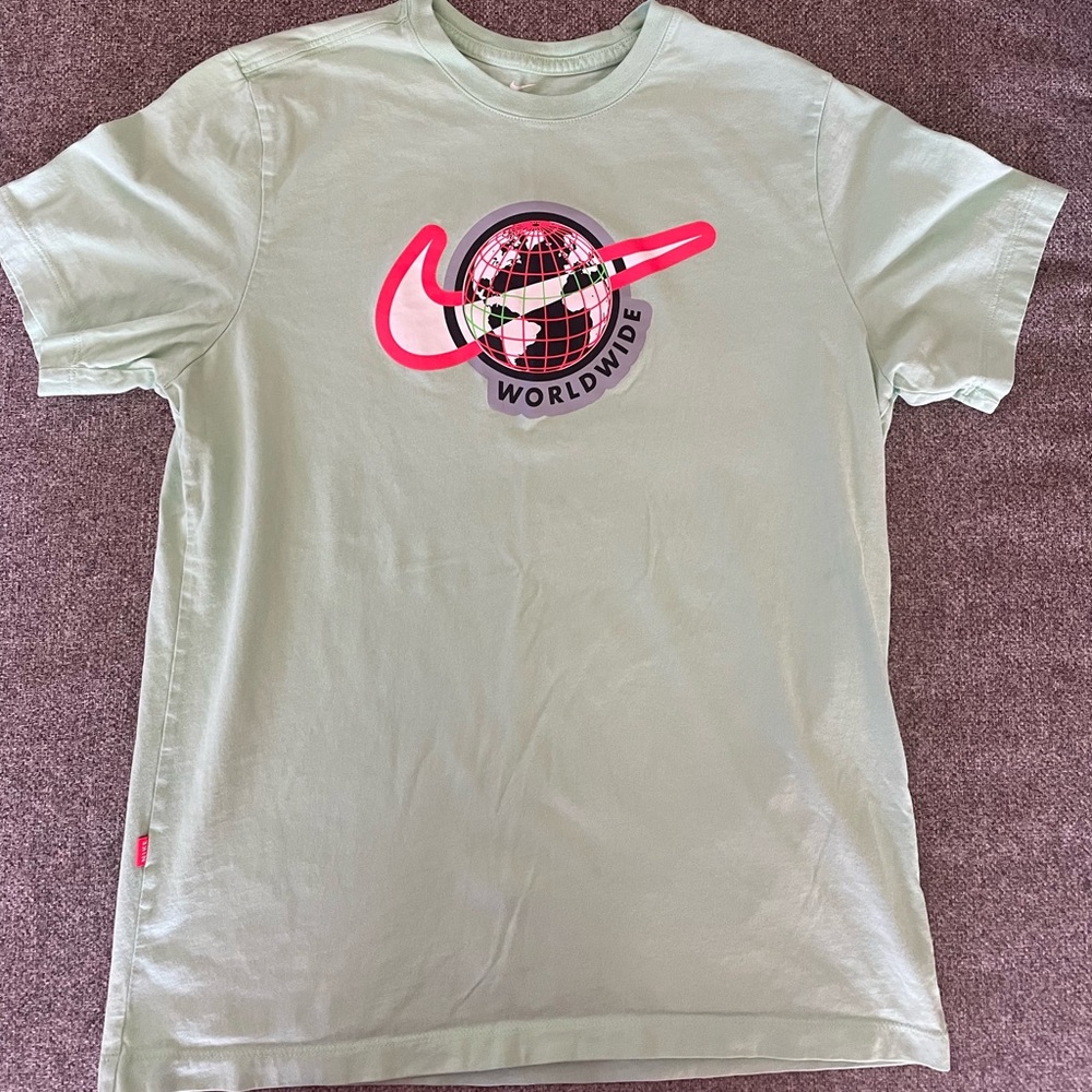 Nike-Men’s “worldwide” t-shirt.  Large.  Like new